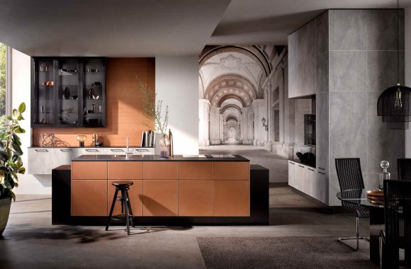 Häcker Design Küche mit Kupfer und Marmor Fronten